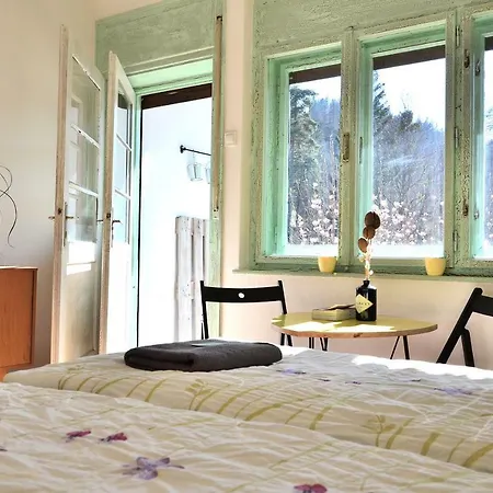 Хостел Garden House Блед